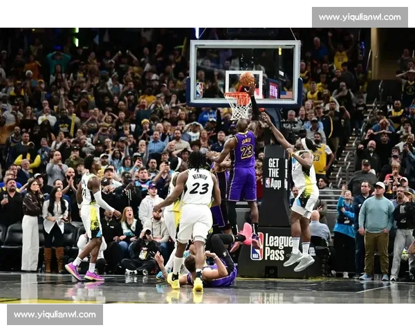 高清篮球直播全程跟踪精彩赛事即时更新让你不错过每一场精彩对决 - 副本 (12) - 副本 - 副本